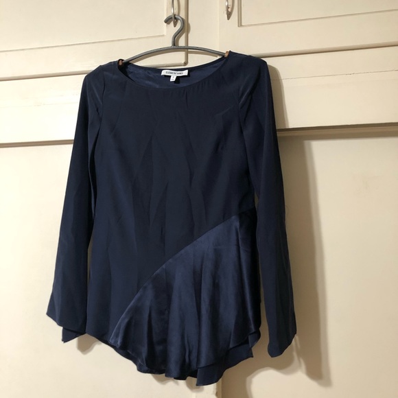 Elizabeth and James Krissy Asymmetrical Blouse - Picture 6 of 11